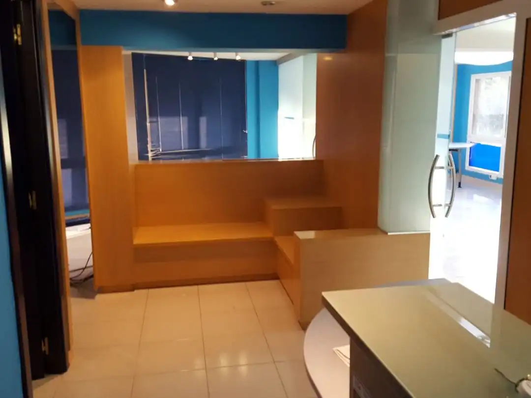 Office for sale in Ribeira  with Internet