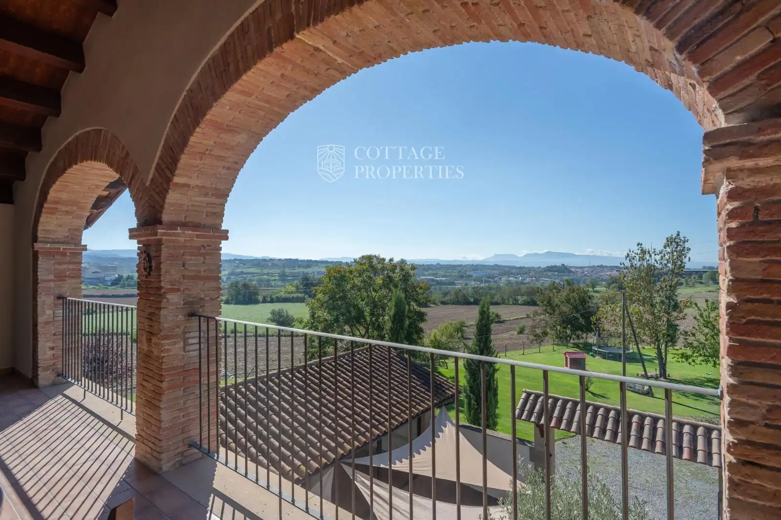 Terraza de Finca rústica en venta en Torelló con Terraza y Amueblado