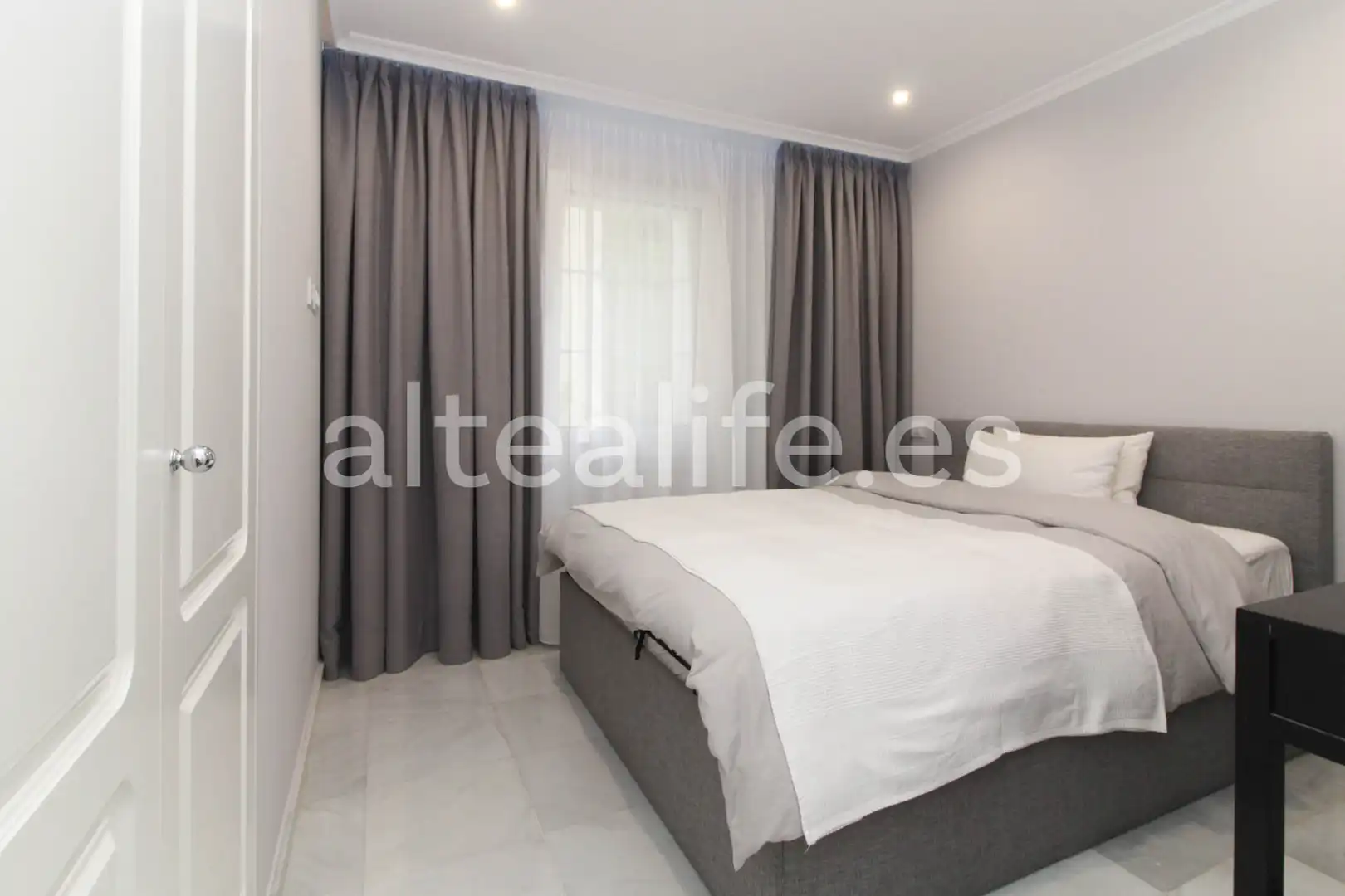 Habitación de Apartamento en venta en Altea con Aire acondicionado, Calefacción y Jardín privado