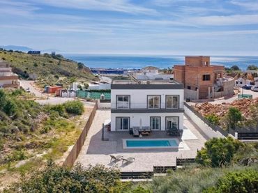 Casa con piscina in vendita a Santangelo