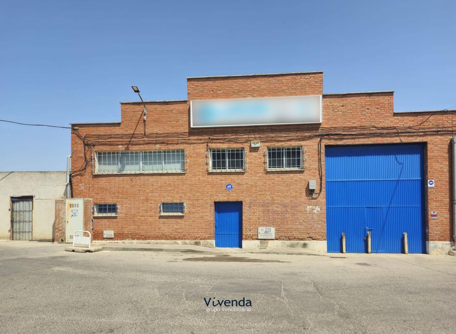 Vista exterior de Nau industrial en venda en Humanes de Madrid