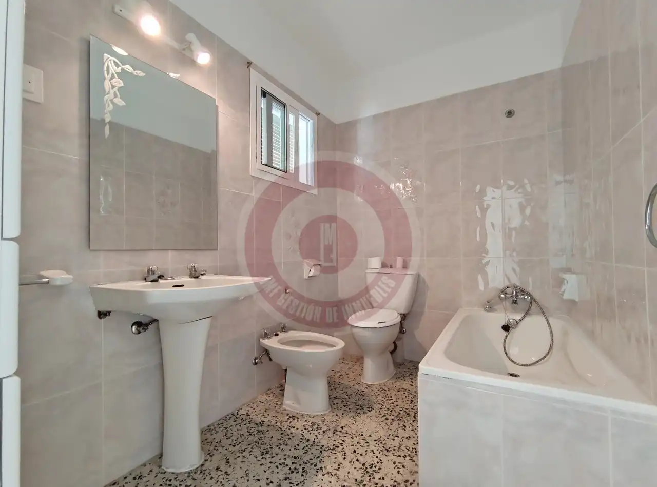 Casa adosada en venda a Calle Cruz del Cordero, 26, Norte - Barrio del Pilar - El Reñidero