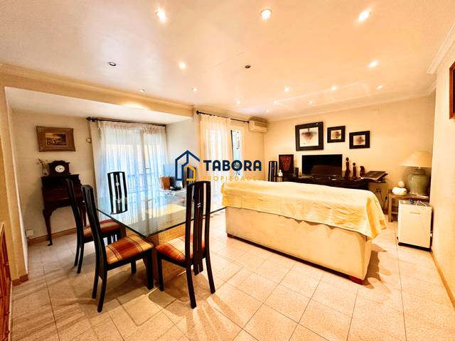 Piso en Venta en Carrer General O'Donnell en Ensanche - Diputación