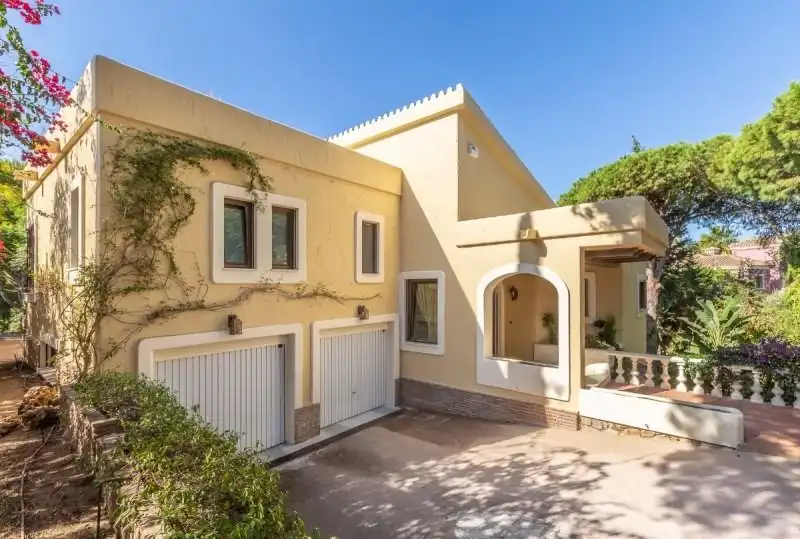 Chalet con piscina en venta en Calahonda, imagen 62