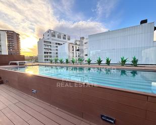 Piscina de Loft de lloguer en  Barcelona Capital amb Terrassa, Piscina i Piscina comunitària