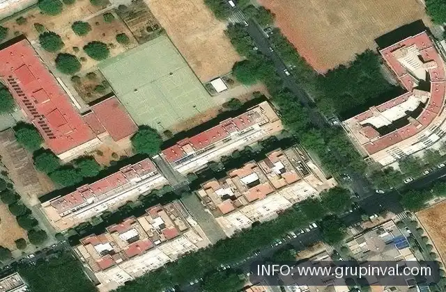 Vista exterior de Piso en venta en Este - Alcosa- Torreblanca