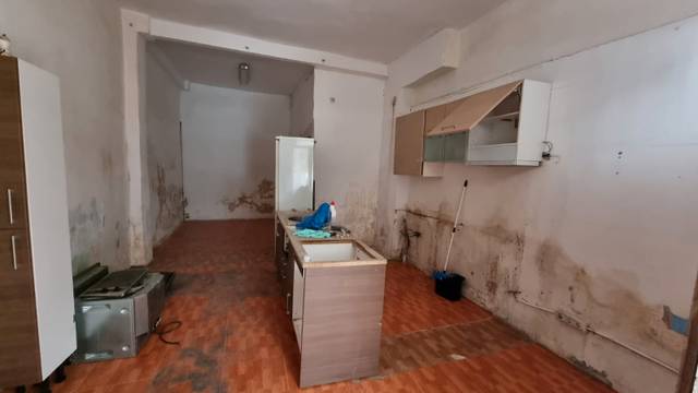 Local comercial en Venta en Calle del Arroyo del Olivar en Portazgo