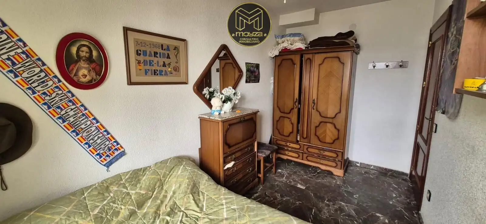 Habitación de Planta baja en venta en Linares con Aire acondicionado, Terraza y Amueblado