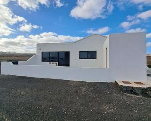 Vista exterior de Casa o xalet en venda en Tías amb Terrassa