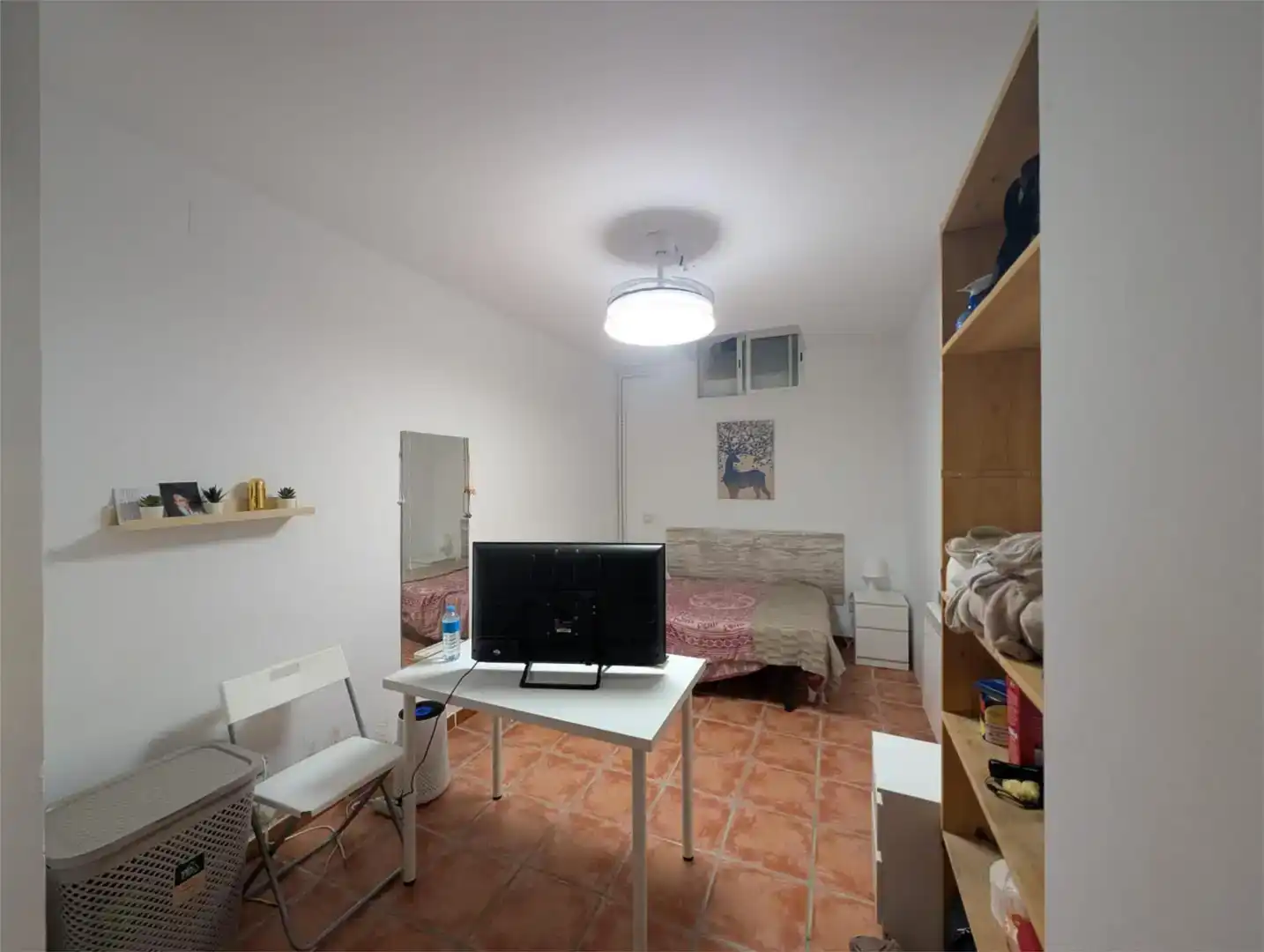 Dormitori de Casa o xalet per a compartir en Madrid amb Aire condicionat, Parquet i Traster