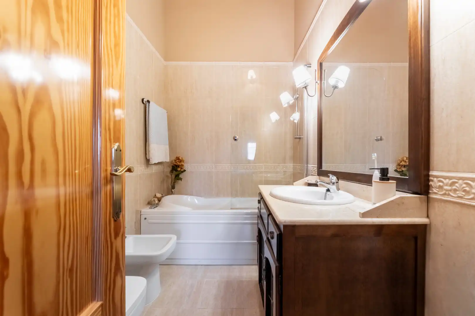 Baño de Casa o chalet en venta en Navalcarnero con Calefacción, Jardín privado y Terraza