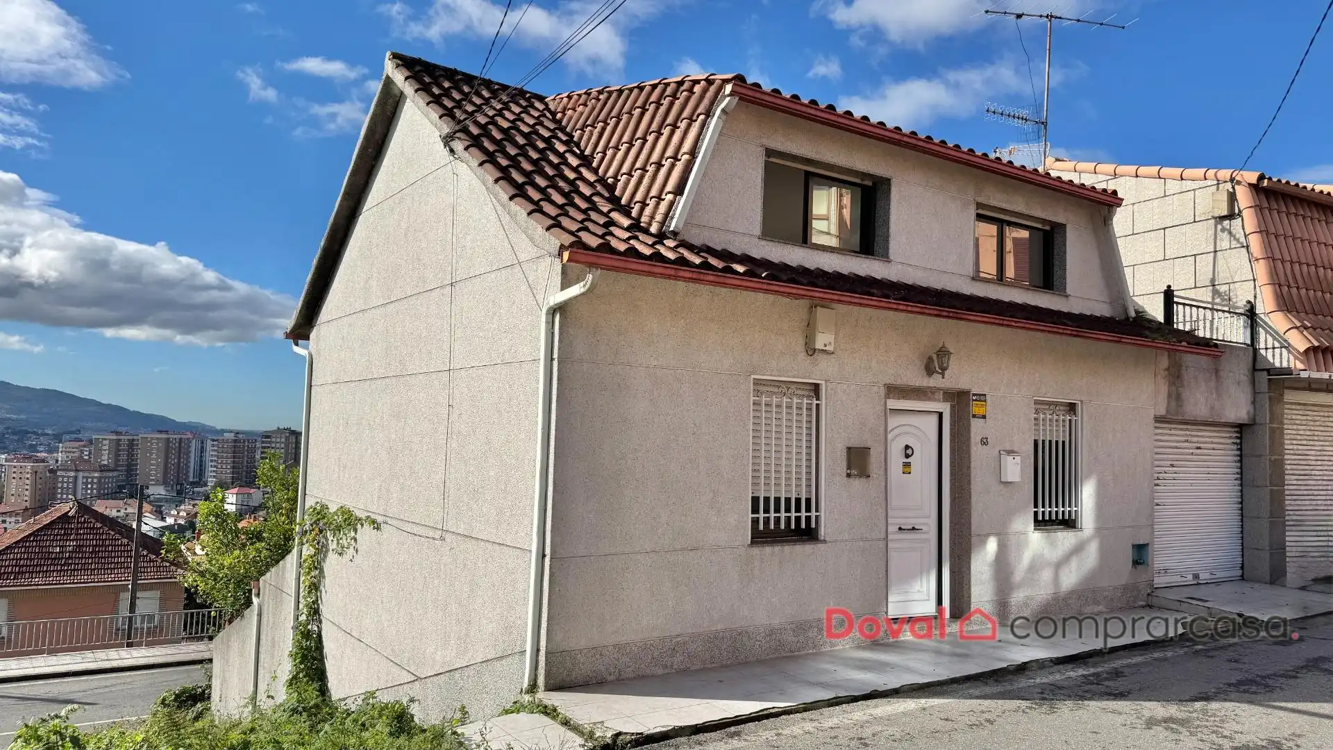 Exterior view of Houses for sale in Vigo   with Heating, Private garden and Parquet flooring