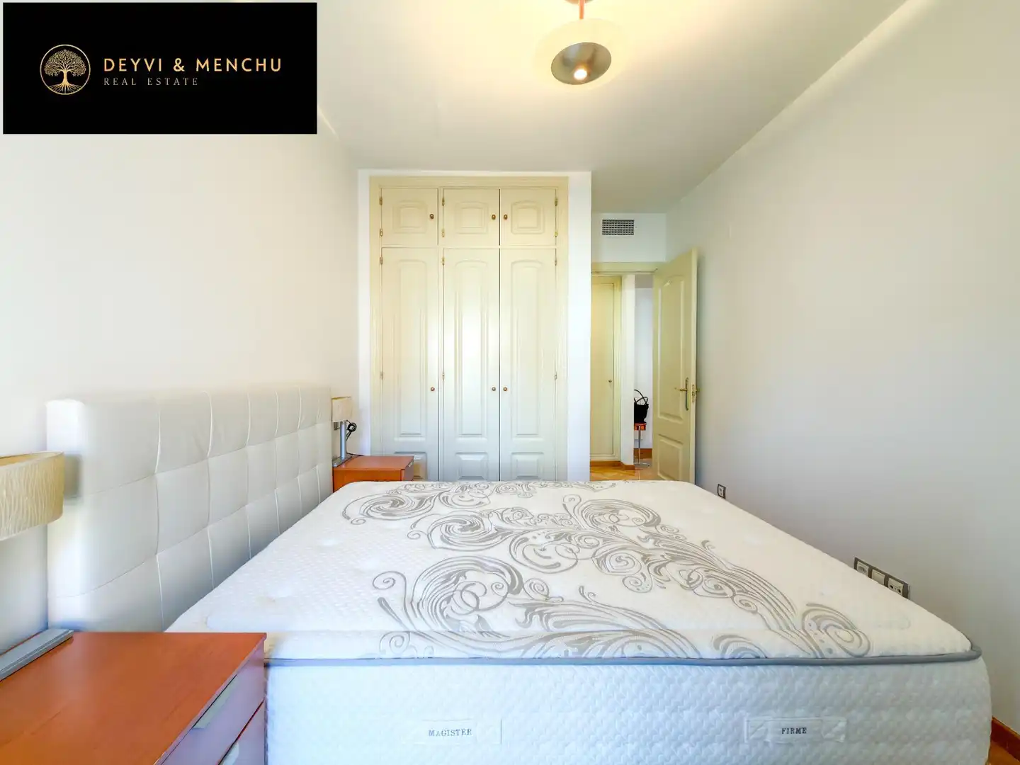 Bedroom of Flat for sale in Madrid  with Air Conditioner, Heating and Storage room