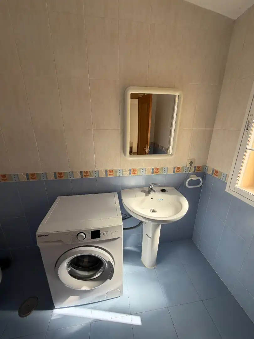 Bathroom of Duplexes for rent in Cúllar Vega  with Terrace, Furnished and Washing machine