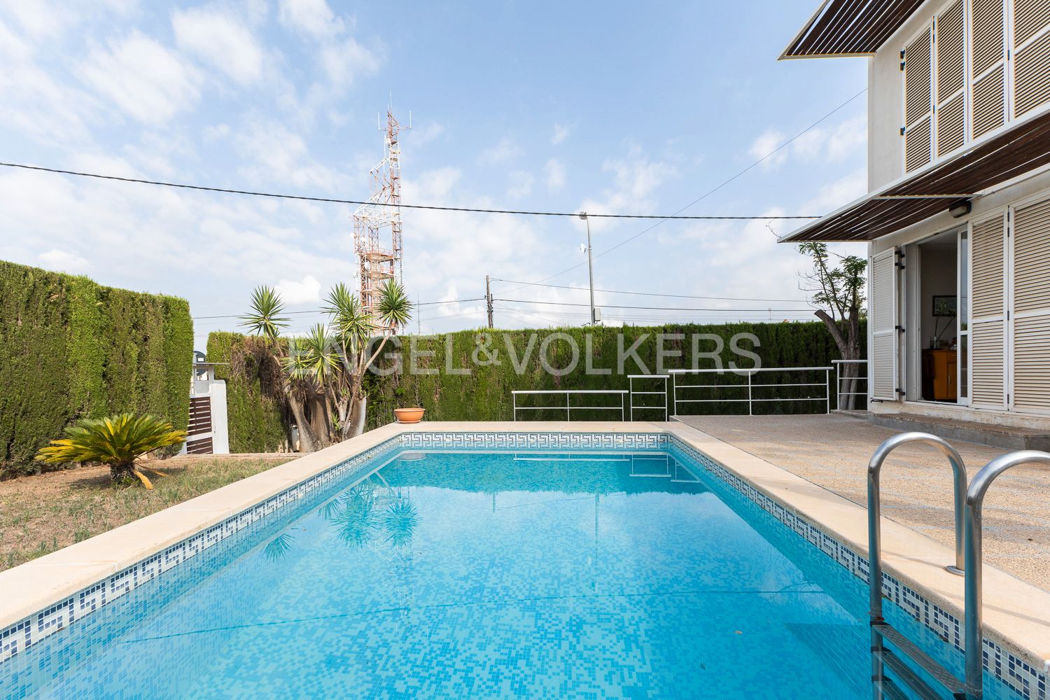 Swimming pool of House or chalet for sale in L'Eliana  with Air Conditioner, Heating and Private garden