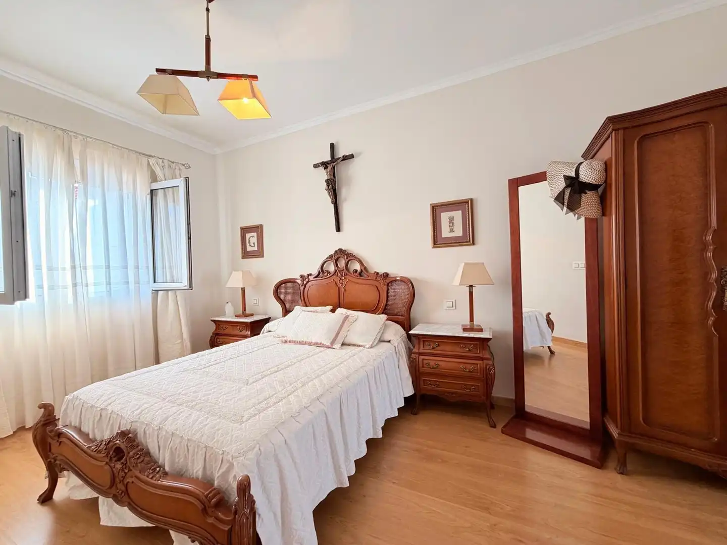 Dormitori de Casa adosada en venda en Oeste