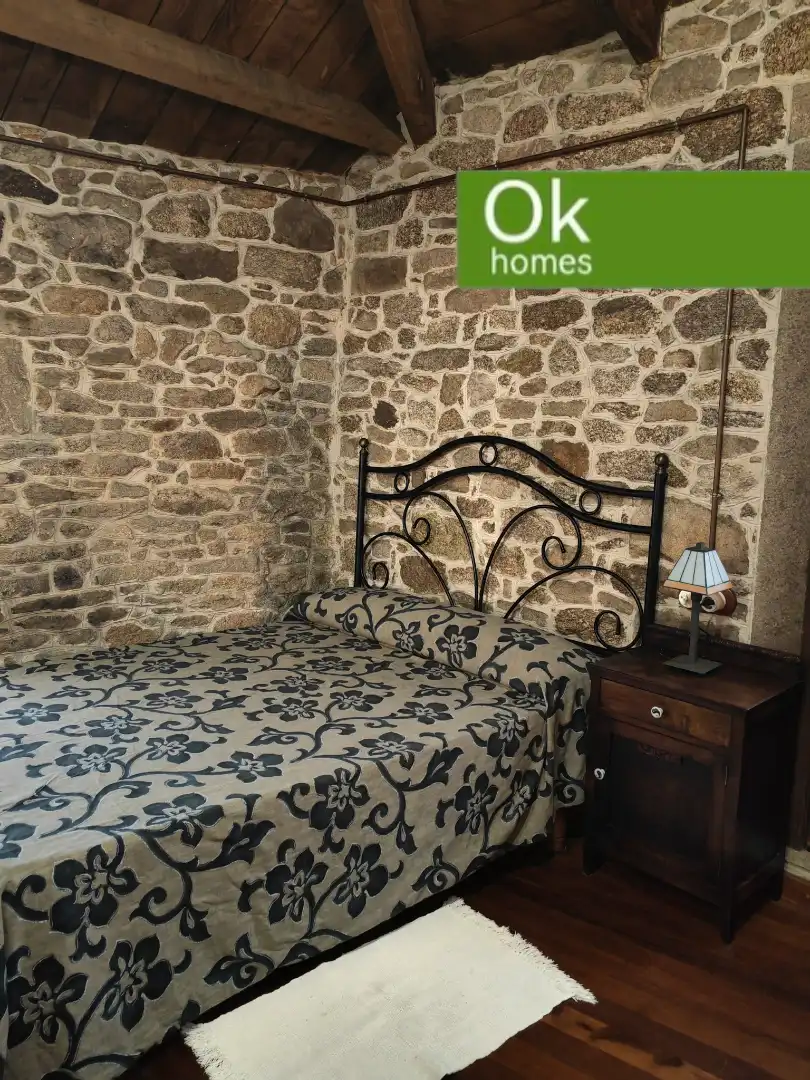 Schlafzimmer von Country house zum Verkauf in Guitiriz mit Heizung, Parkett und Abstellraum