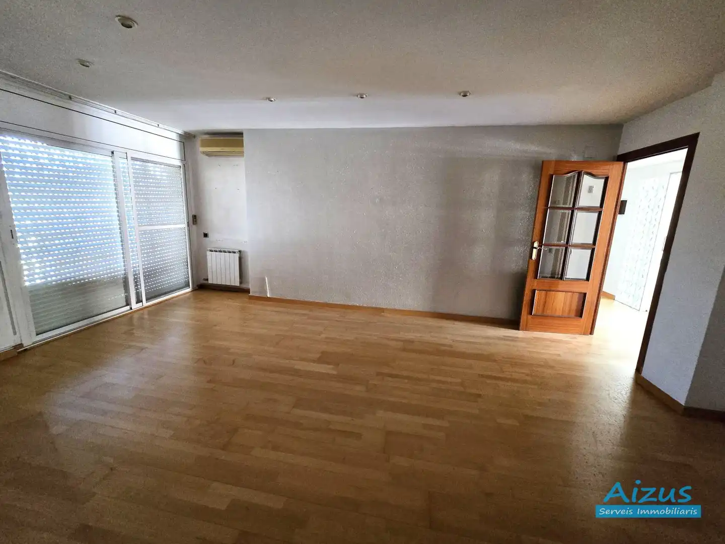 Sala de estar de Dúplex en venta en Rubí con Parquet, Terraza y Balcón