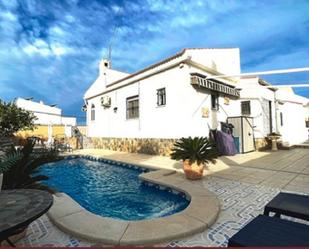 Exterior view of House or chalet for sale in Torrevieja  with Air Conditioner, Heating and Terrace