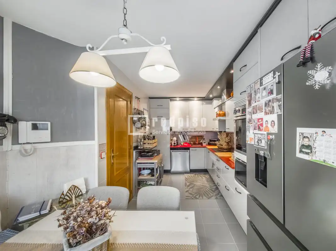 Cocina de Casa o chalet en venta en Alcorcón con Aire acondicionado, Calefacción y Jardín privado