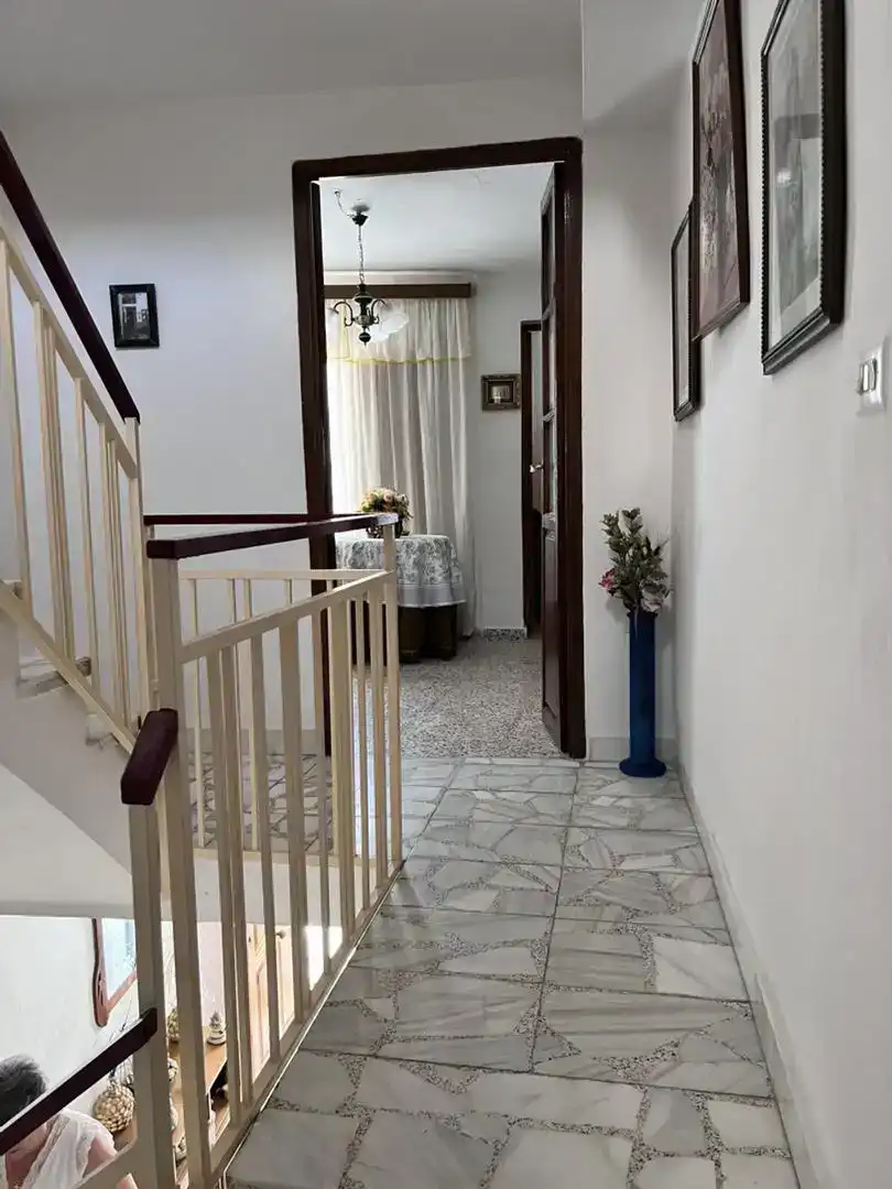 Casa adosada en venda en Baza amb Balcó