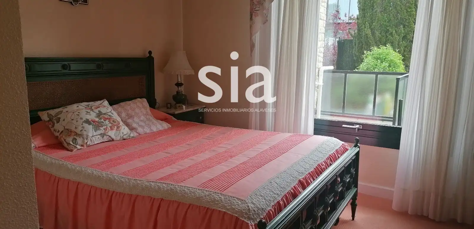 Dormitori de Casa o xalet en venda en Vitoria - Gasteiz amb Calefacció i Traster