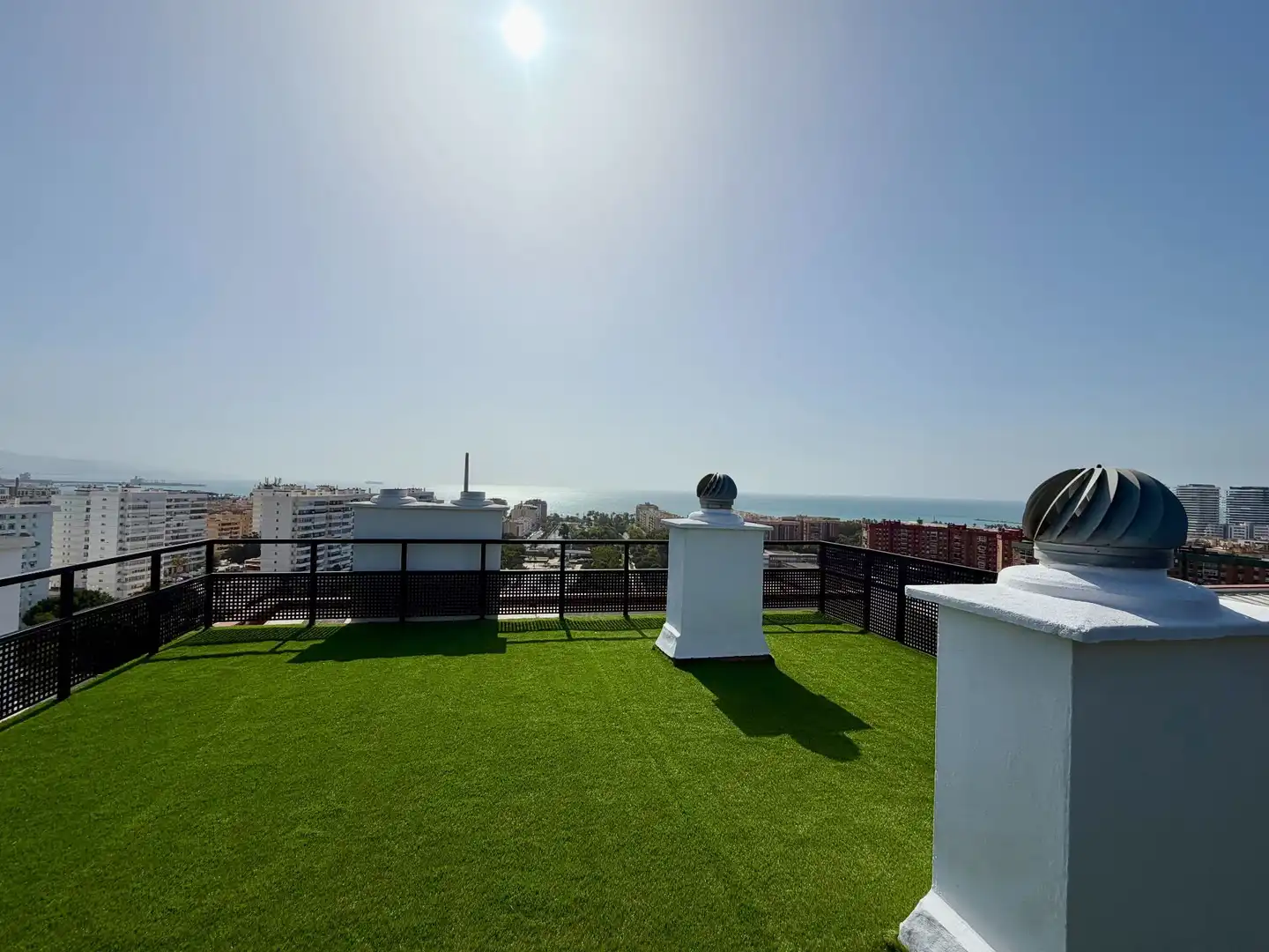 Terraza de Ático en venta en Málaga con Aire acondicionado, Calefacción y Jardín privado