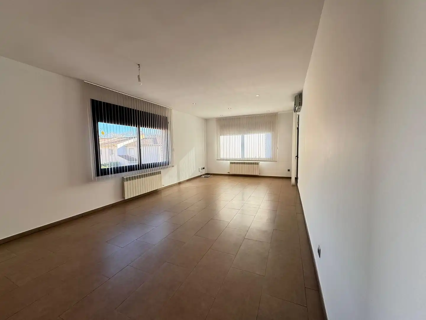 Sala de estar de Casa adosada en venta en Santa Maria de Palautordera con Aire acondicionado, Calefacción y Terraza