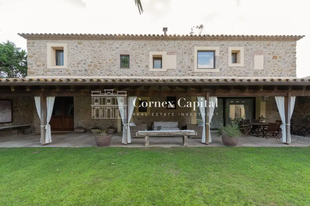 Vista exterior de Casa o chalet de alquiler en Pals con Jardín privado, Terraza y Piscina