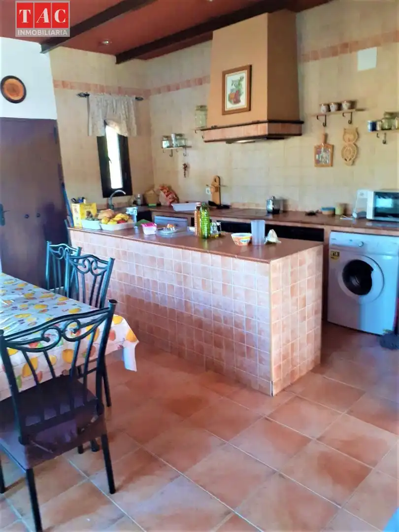 Casa rústica amb jardí en venda a Lepe, imagen 12