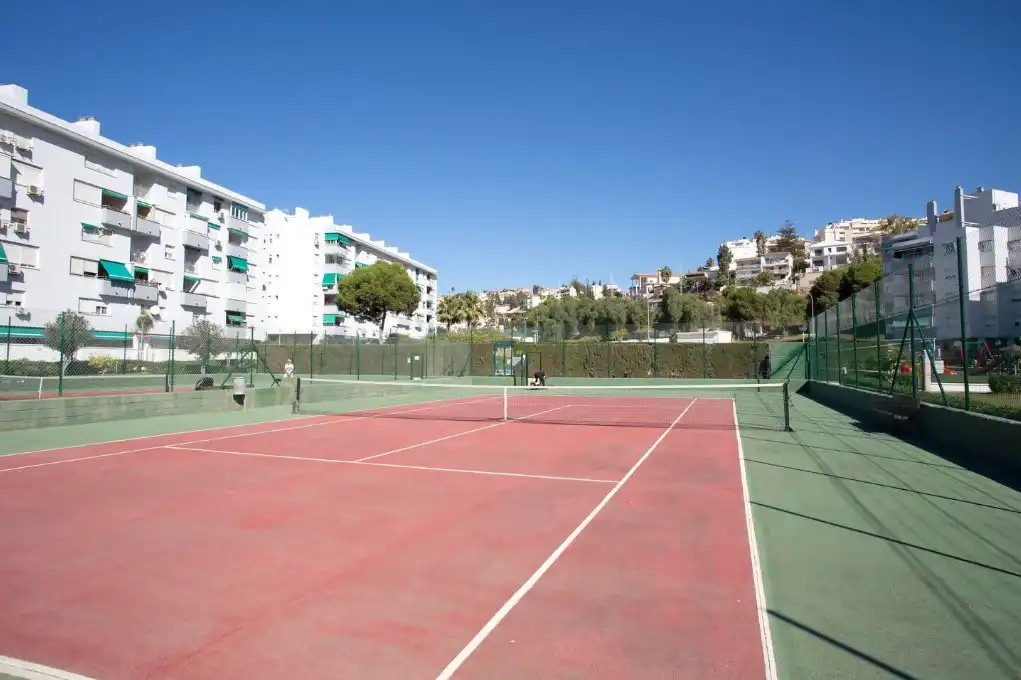 Vista exterior de Pis en venda en Rincón de la Victoria amb Aire condicionat, Terrassa i Forn