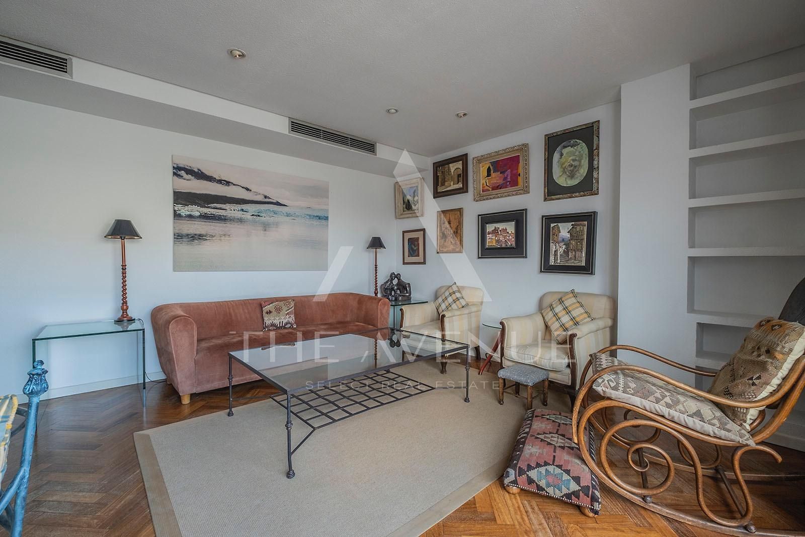 Sala d'estar de Àtic en venda en  Madrid Capital amb Aire condicionat, Calefacció i Terrassa