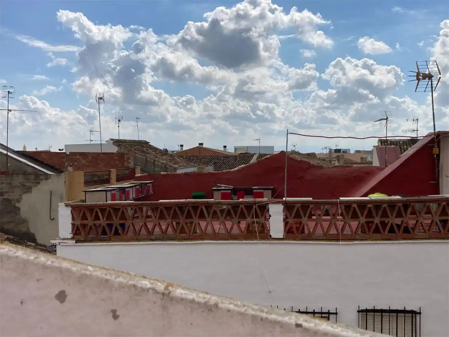 Vista exterior de Piso en venta en Llombai con Balcón
