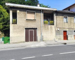 Vista exterior de Casa o xalet en venda en Güeñes amb Balcó