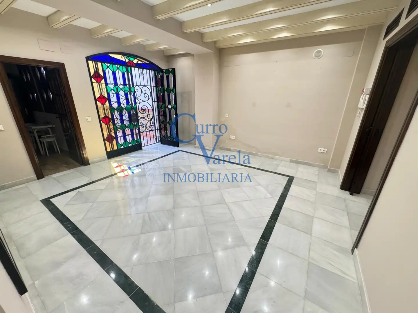 Houses for sale in Dos Hermanas  with Air Conditioner, Heating and Storage room