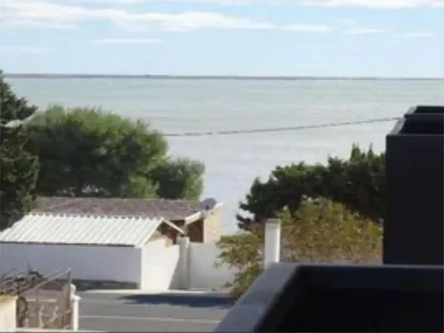 Vista exterior de Apartament de lloguer en Alcanar amb Aire condicionat, Jardí privat i Piscina