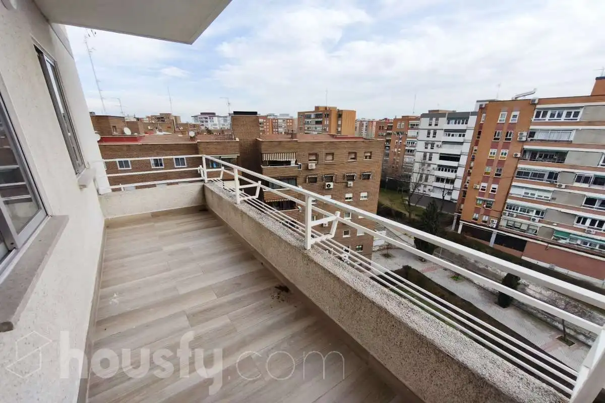 Flat for rent in Calle de Lima, La Avanzada - La Cueva