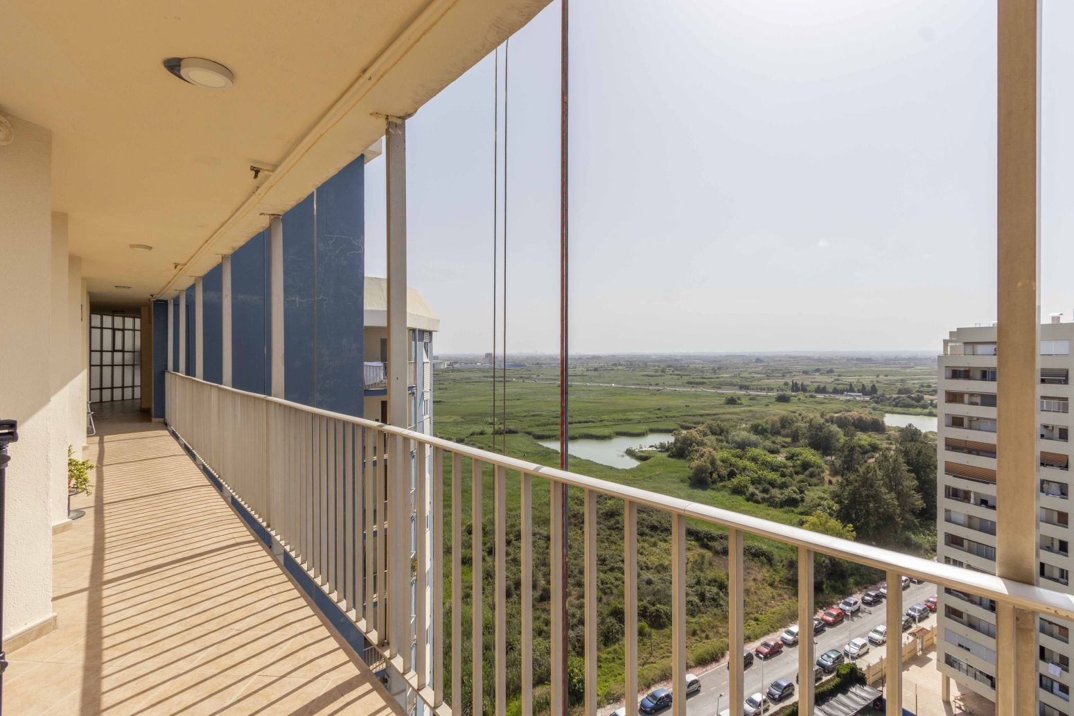 Terraza de Piso en venta en La Pobla de Farnals con Jardín privado y Piscina comunitaria