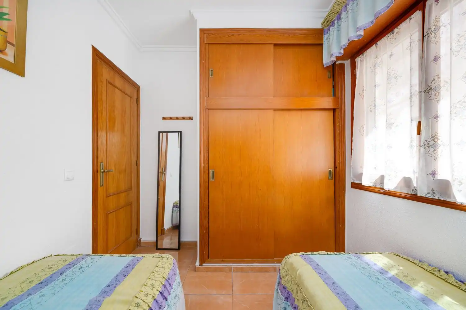 Schlafzimmer von Einfamilien-Reihenhaus zum Verkauf in Torrevieja mit Terrasse, Balkon und Gemeinschaftspool