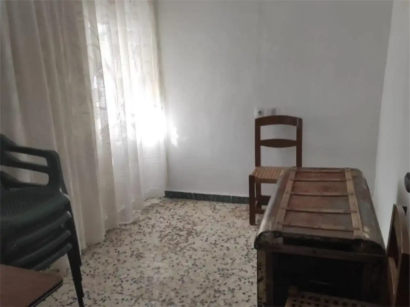 Casa adosada en venda en Guadix amb Balcó