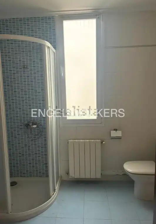 Bathroom of Attic for sale in Bilbao   with Heating, Terrace and Balcony