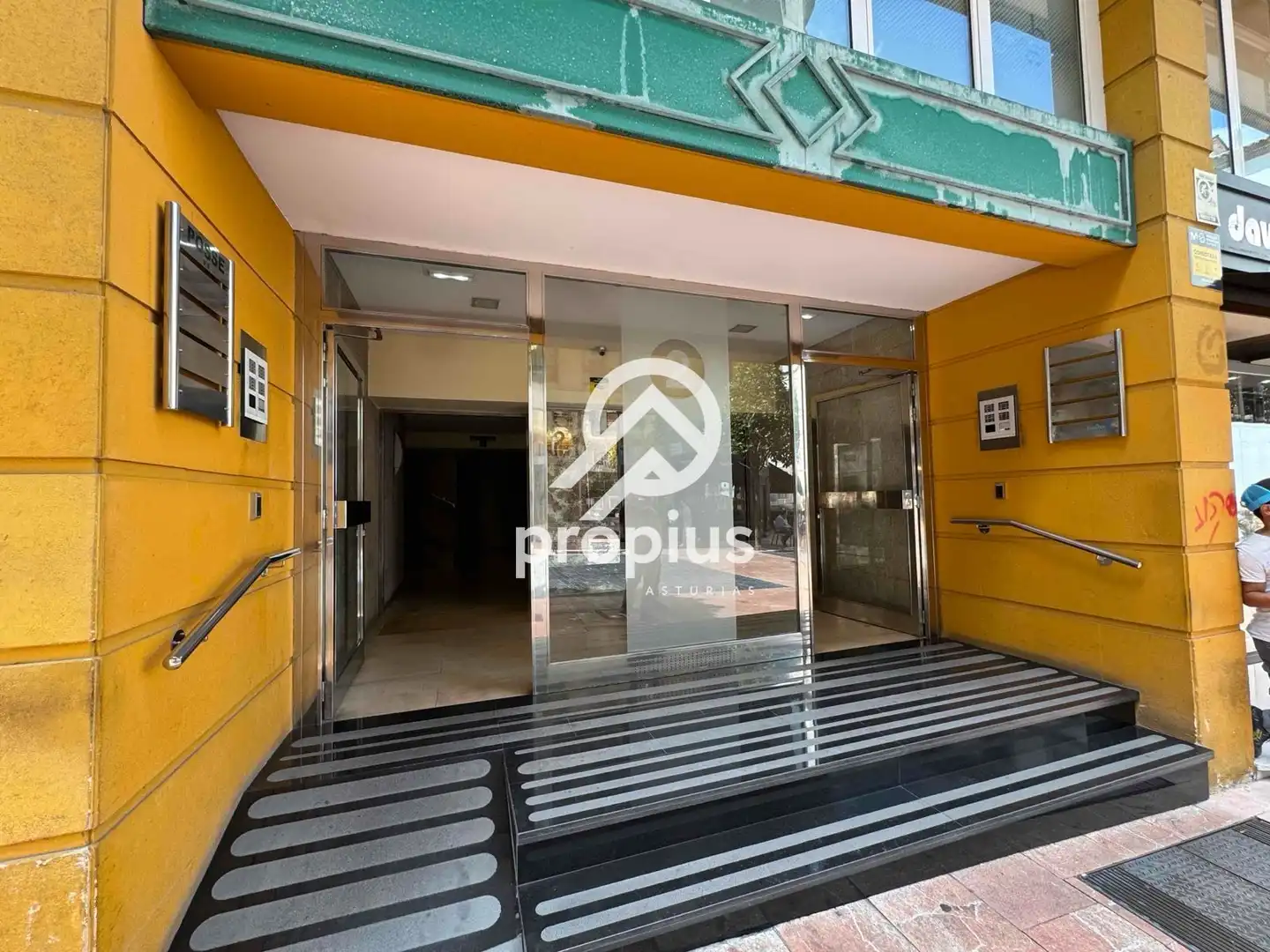 Piso en venta en Pedro Antonio Menendez, Parque San Francisco - Uría