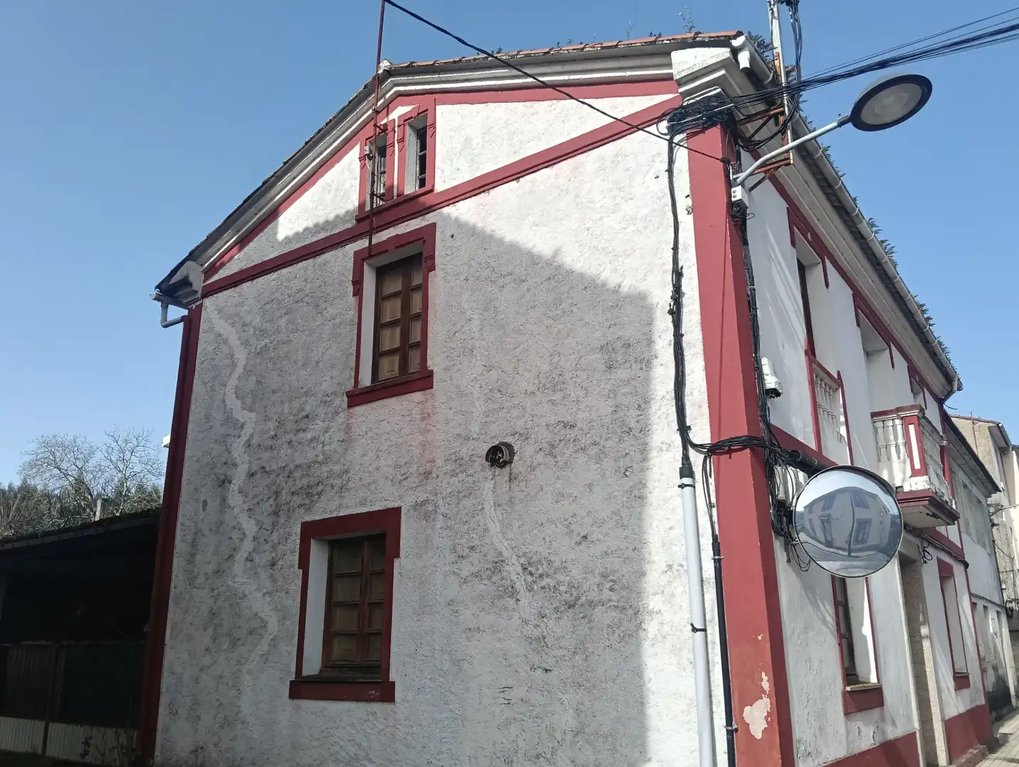 Vista exterior de Casa adosada en venda en Oza dos Ríos amb Calefacció, Jardí privat i Traster