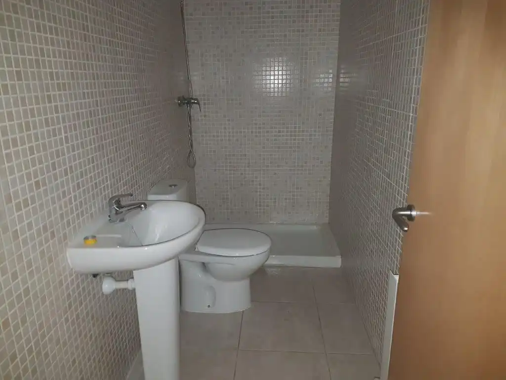 Bathroom of Flat for sale in Olot
