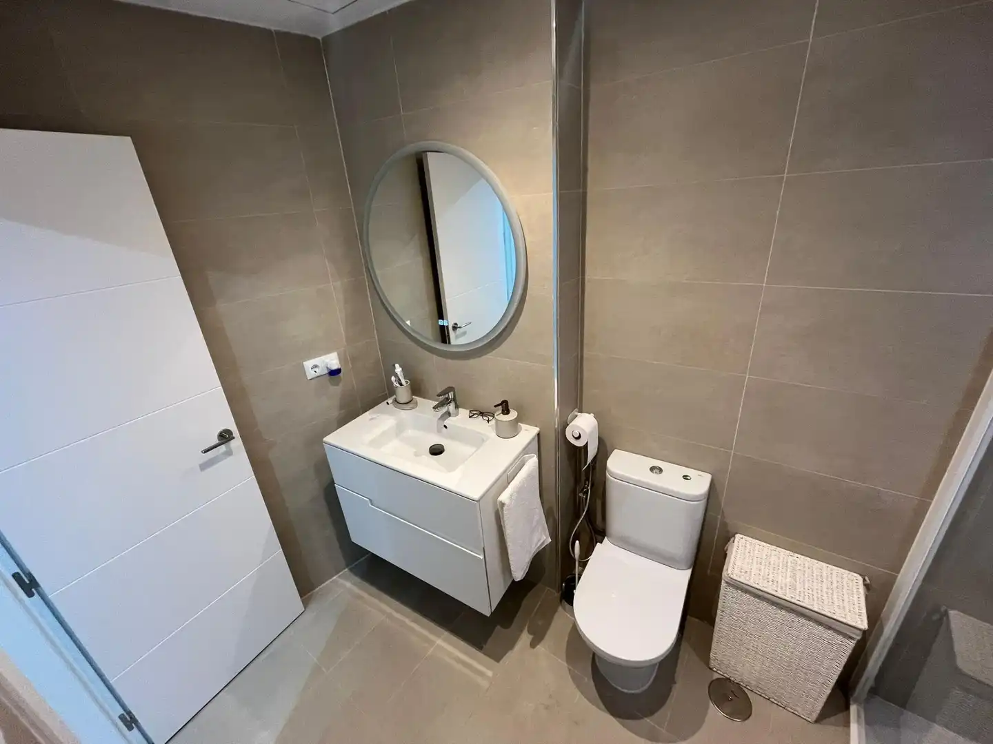 Badezimmer von Maisonette zum Verkauf in Sevilla mit Klimaanlage, Möbliert und Balkon