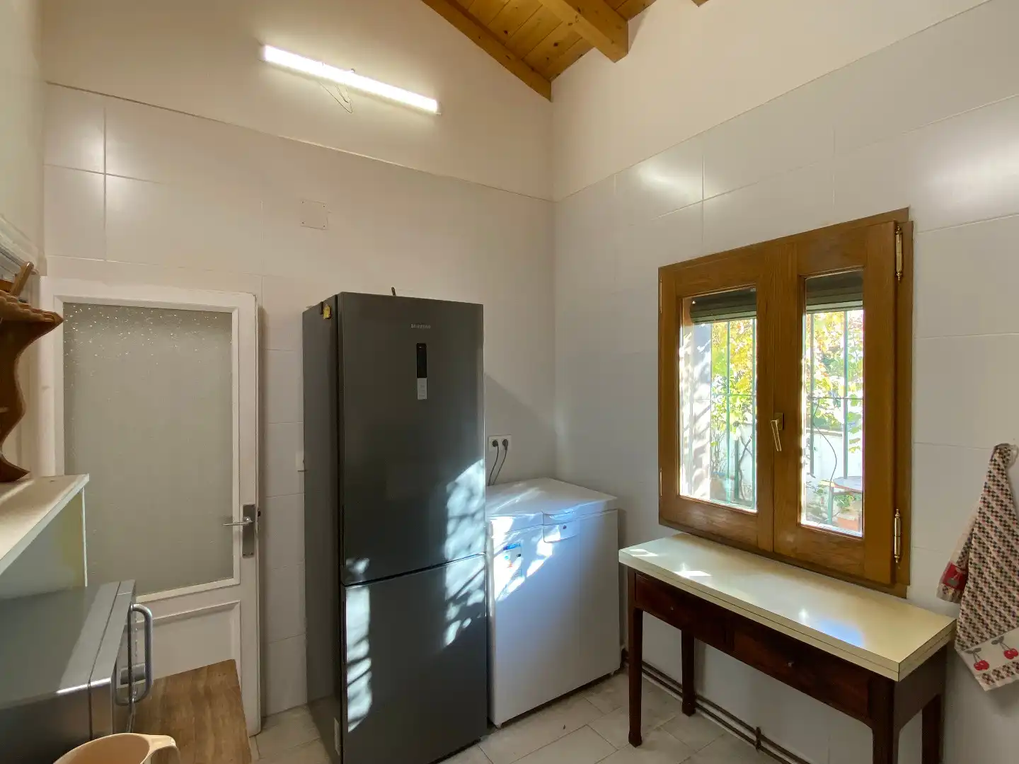 Cuina de Casa o xalet en venda en Burgos amb Parquet, Traster i Moblat