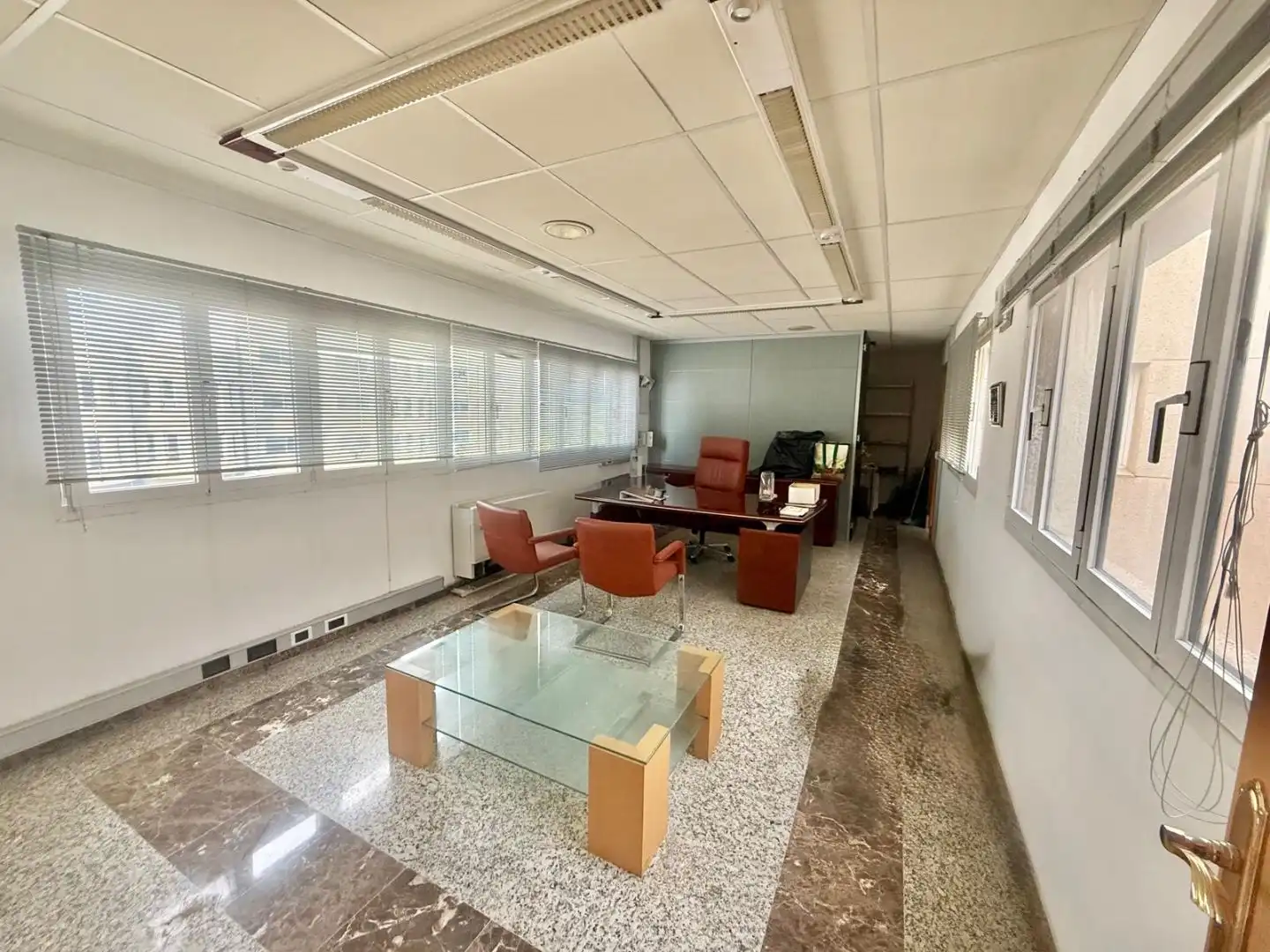Büro zum Verkauf in  Palma de Mallorca mit Klimaanlage, Heizung und Terrasse
