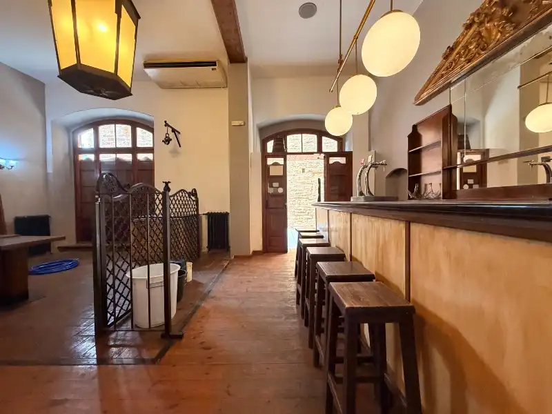 Edificio en venta en La Bisbal d'Empordà