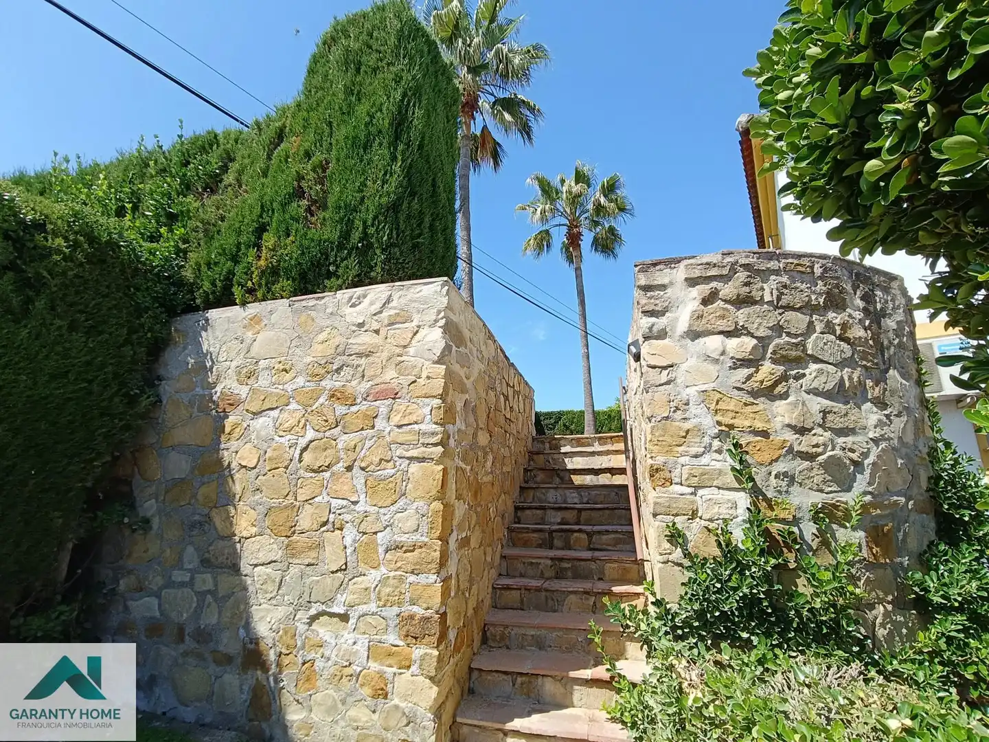 Exterior view of Houses for rent in Castro del Río