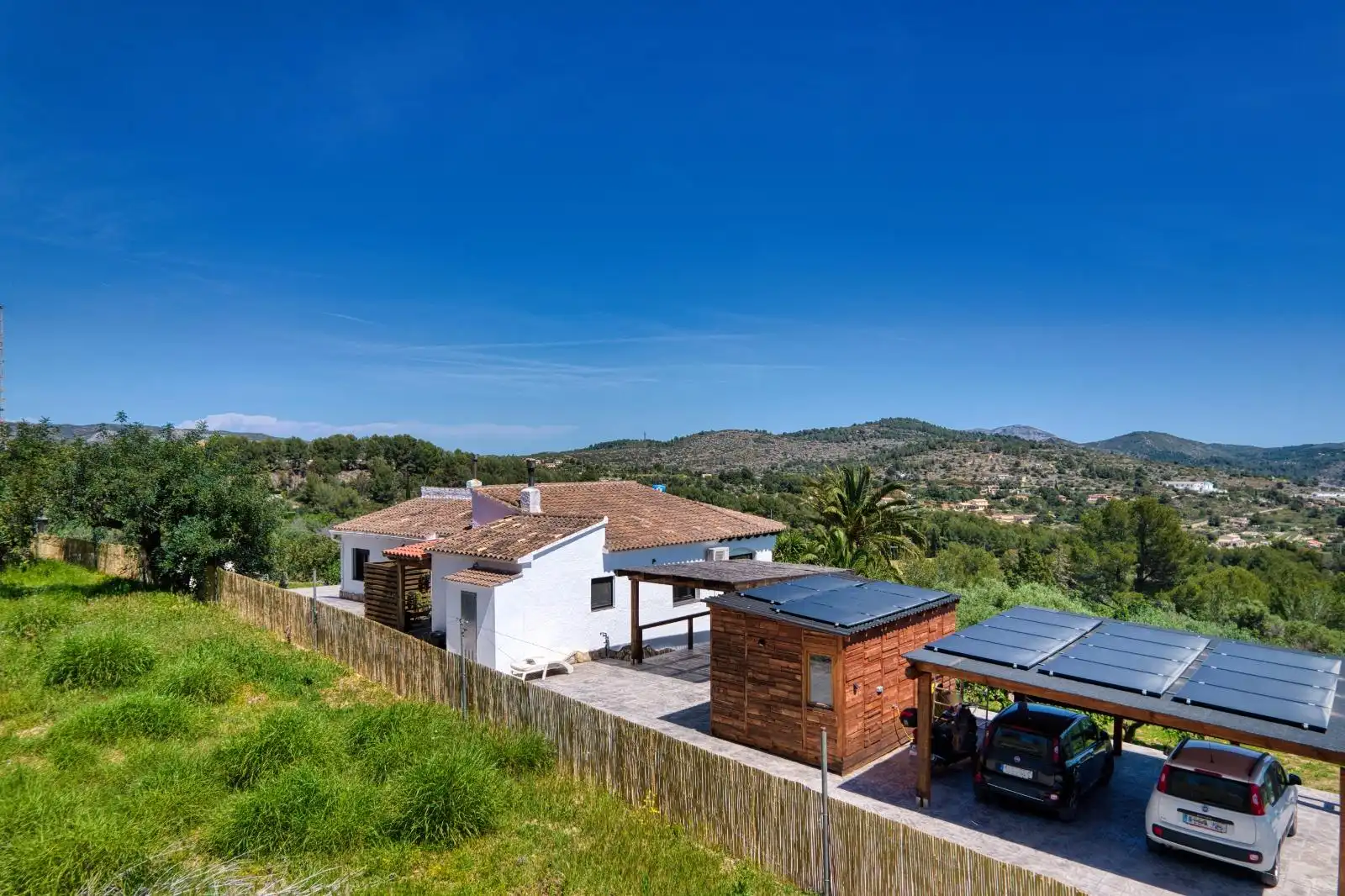 Vista exterior de Casa o xalet en venda en Benissa amb Aire condicionat, Jardí privat i Piscina